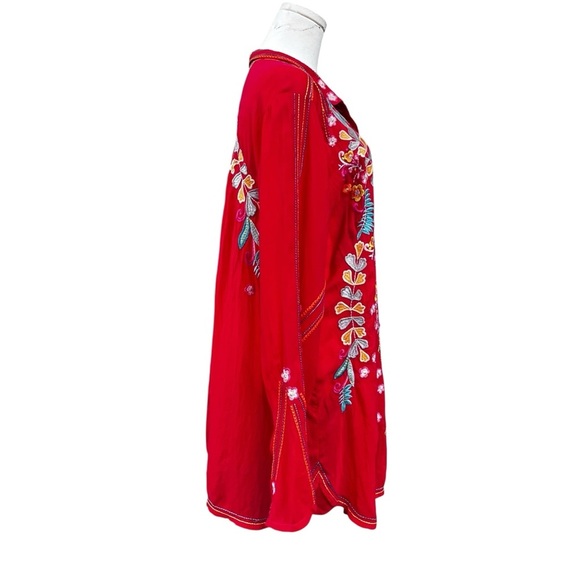 Johnny Was - Red Embroidered Long Sleeve Tunic - Size Large - Picture 10 of 12